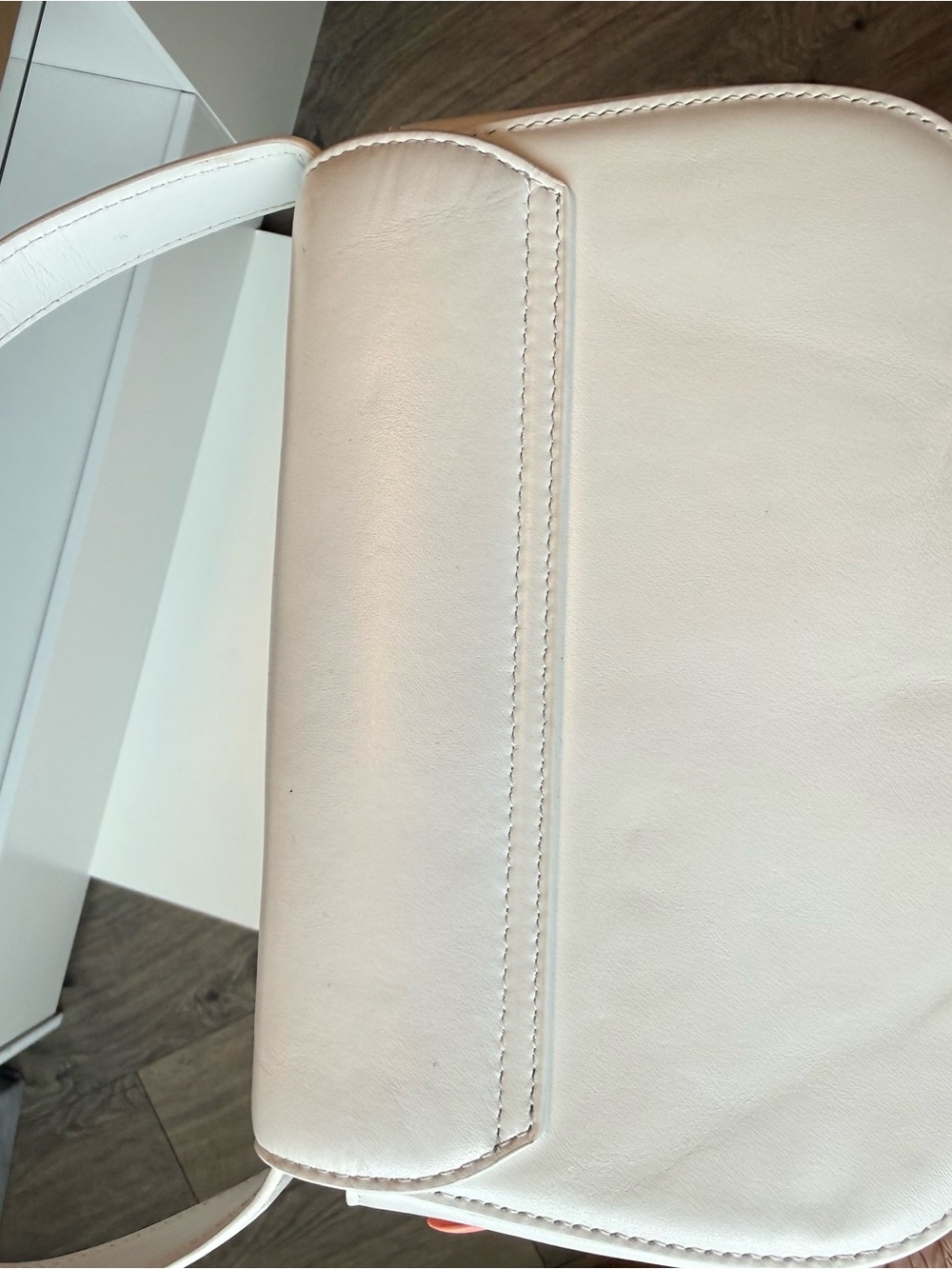 Diesel White Shoulder Bag with Oval Front Emblem - Picture 6 of 6